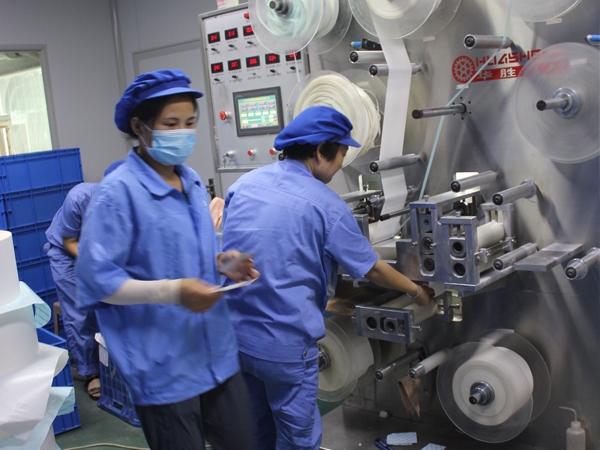 選擇膏藥貼牌代加工廠家時(shí)需要注意哪些問(wèn)題？