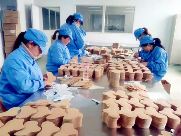 膏藥貼牌是什么意思？委托膏藥代加工的優(yōu)勢是什么？